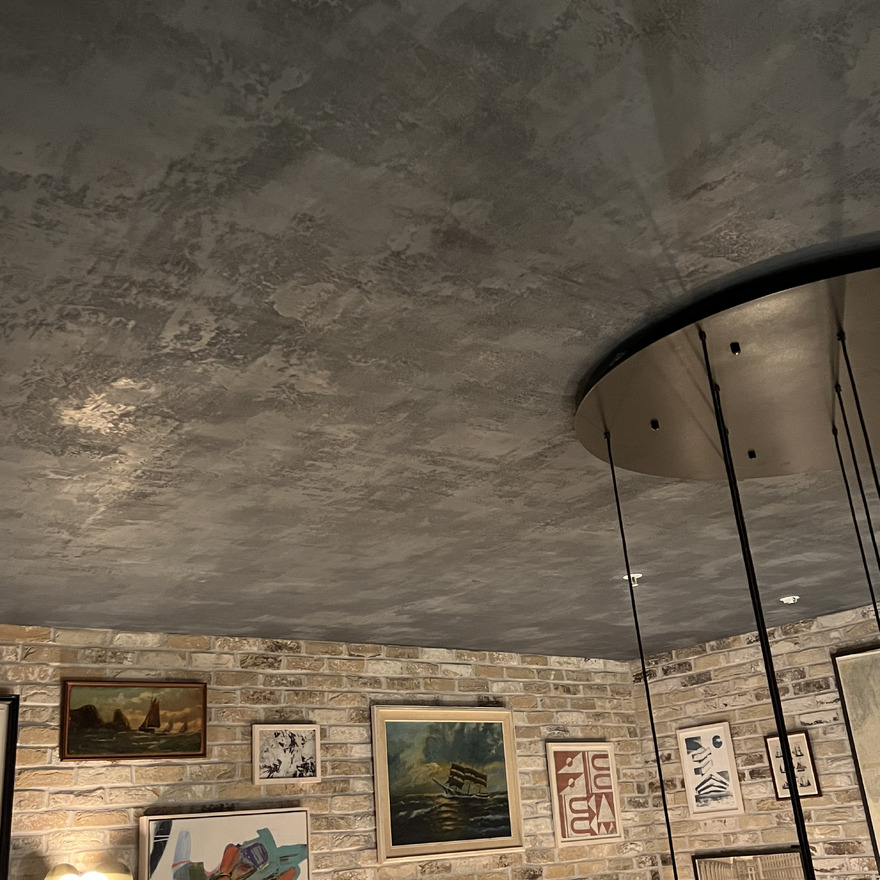 Viero bespoke Venetian plaster applied to the ceiling